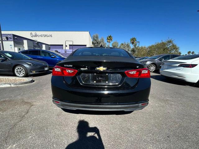 Photo of 2017 Black Chevrolet Malibu