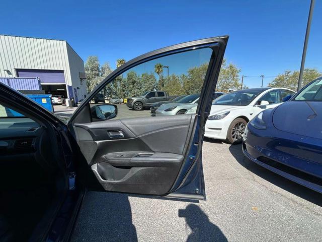 Photo of 2015 Blue Honda Accord