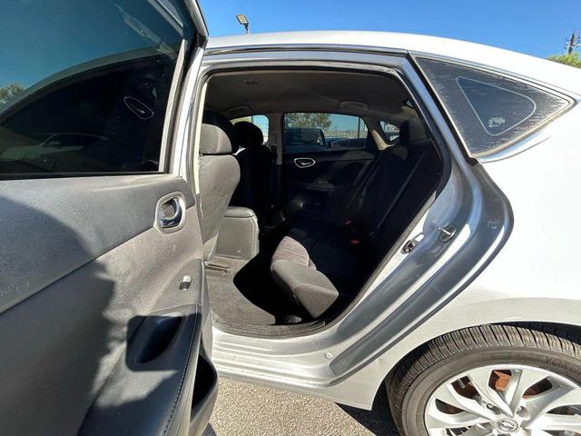 Photo of 2019 White Nissan Sentra