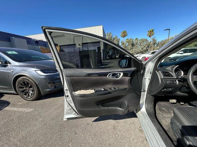 Photo of 2019 White Nissan Sentra