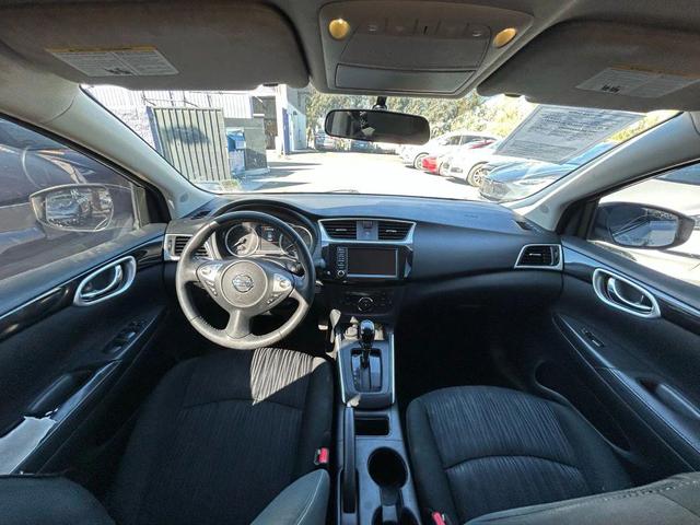 Photo of 2019 White Nissan Sentra