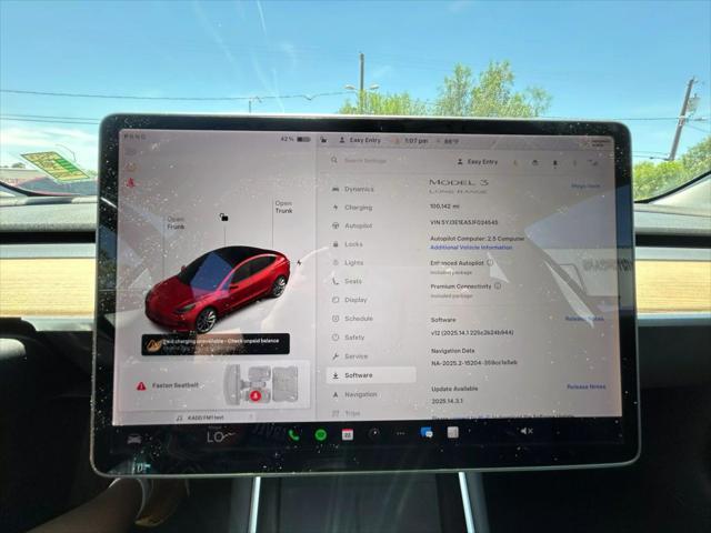 Photo of 2018 Red Tesla Model 3