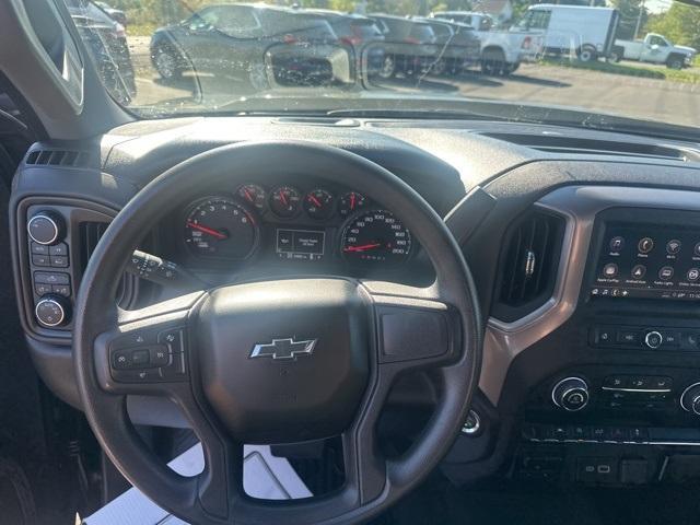 Photo of 2023 Black Chevrolet Silverado 1500