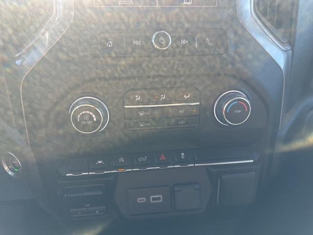 Photo of 2023 Black Chevrolet Silverado 1500