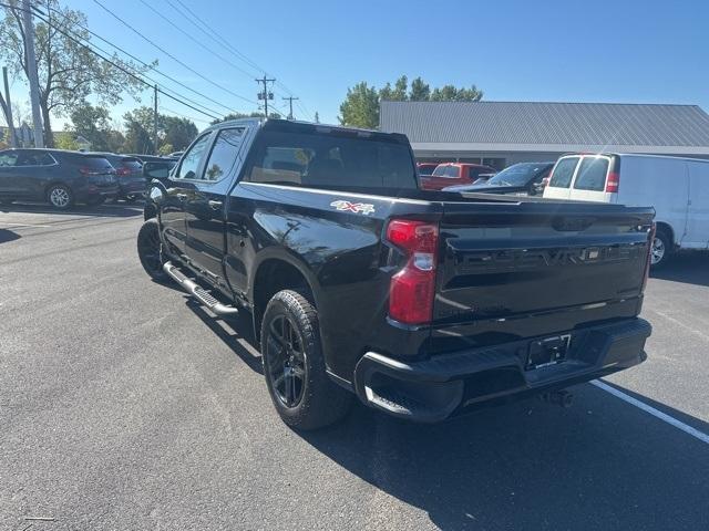 Photo of 2023 Black Chevrolet Silverado 1500