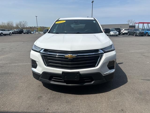 Photo of 2022 Summit White Chevrolet Traverse