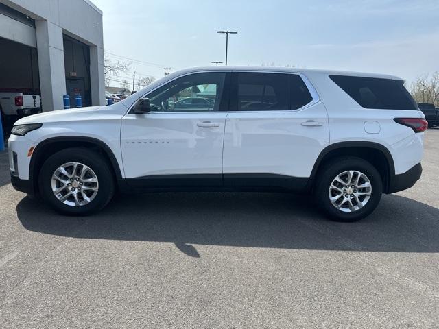 Photo of 2022 Summit White Chevrolet Traverse