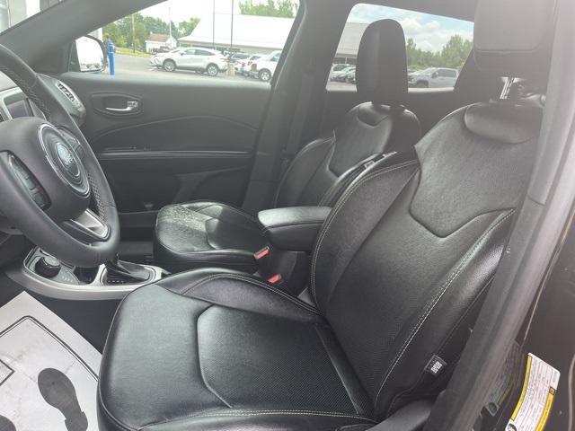 Photo of 2021 Diamond Black Jeep Compass
