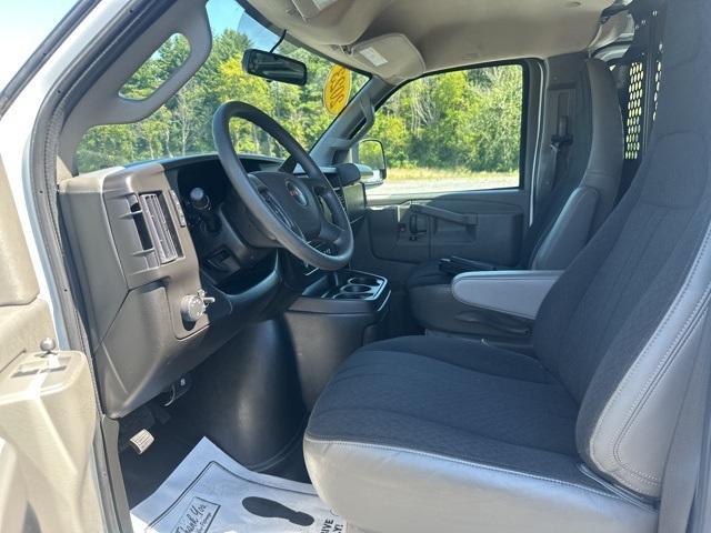 Photo of 2023 Summit White GMC Savana 2500