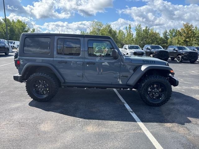 Photo of 2025 Anvil Clearcoat Jeep Wrangler