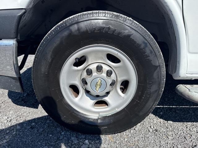 Photo of 2023 Summit White Chevrolet Express 2500