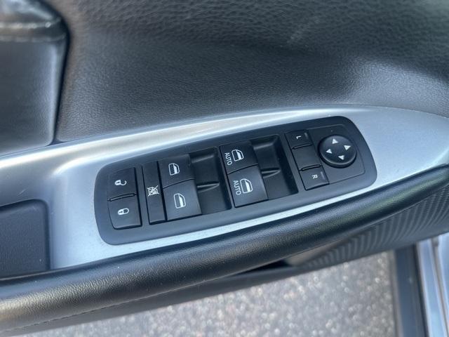 Photo of 2012 Storm Gray Pearlcoat Dodge Journey