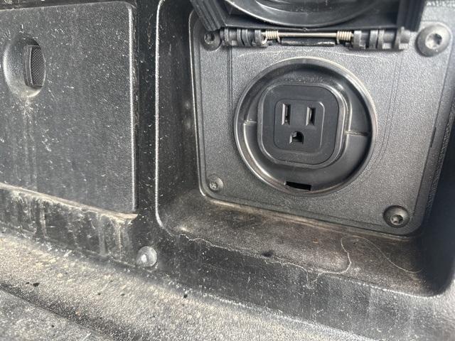 Photo of 2021 White Toyota Tacoma