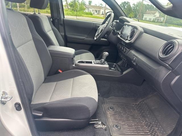 Photo of 2021 White Toyota Tacoma