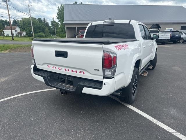 Photo of 2021 White Toyota Tacoma