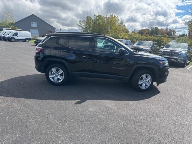 Photo of 2022 Diamond Black Jeep Compass