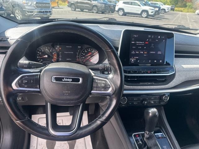 Photo of 2022 Diamond Black Jeep Compass