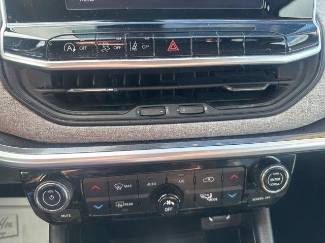 Photo of 2022 Diamond Black Jeep Compass