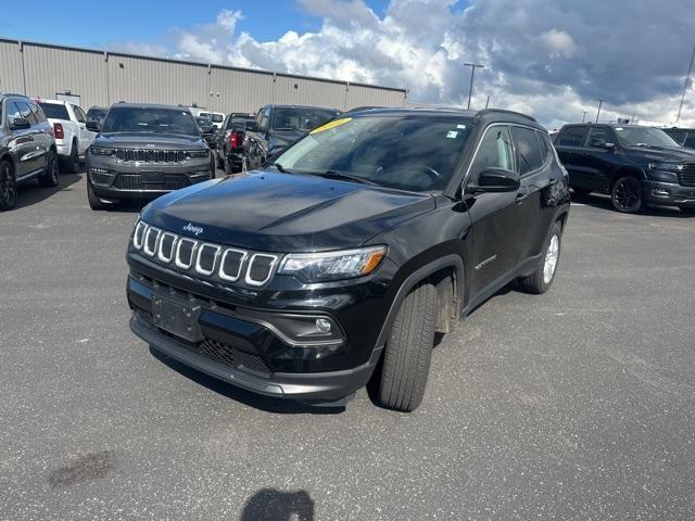 Photo of 2022 Diamond Black Jeep Compass