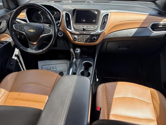 Photo of 2020 Mosaic Black Metallic Chevrolet Equinox