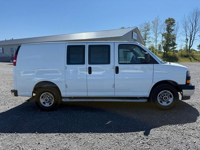 Photo of 2023 Summit White GMC Savana 2500