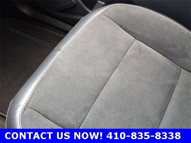 Photo of 2025 Carbonized Gray Metallic Ford Explorer