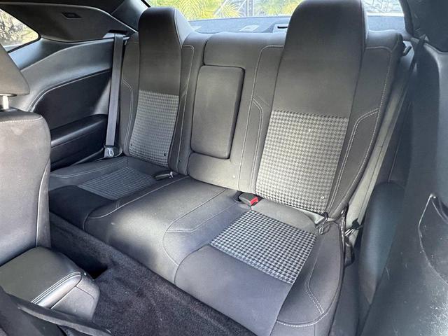 Photo of 2018 White Dodge Challenger