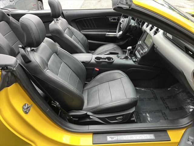Photo of 2017 Yellow Ford Mustang