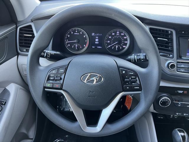 Photo of 2017 Silver Hyundai TUCSON