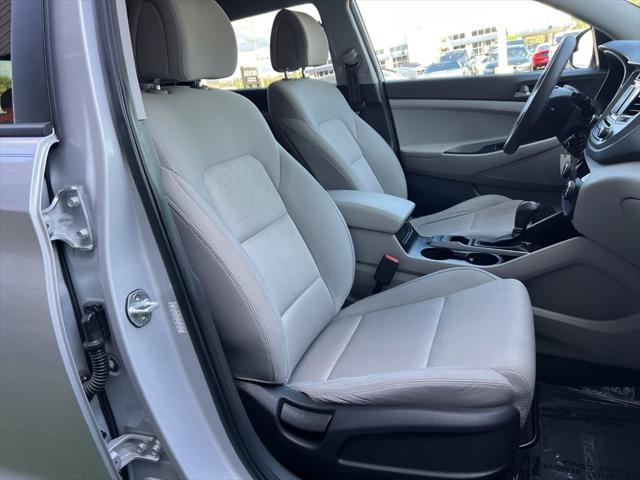 Photo of 2017 Silver Hyundai TUCSON