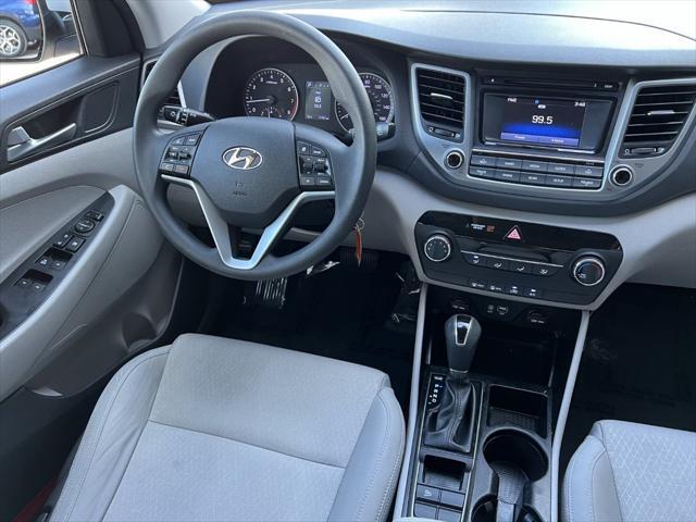 Photo of 2017 Silver Hyundai TUCSON