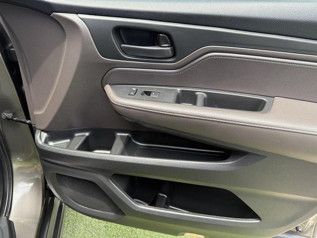 Photo of 2019 Brown Honda Odyssey