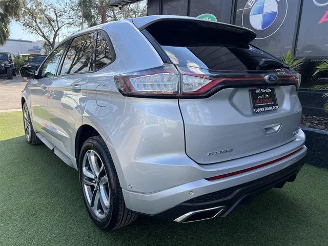 Photo of 2015 Silver Ford Edge
