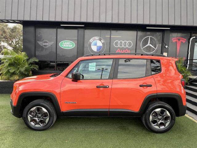 Photo of 2017 Orange Jeep Renegade