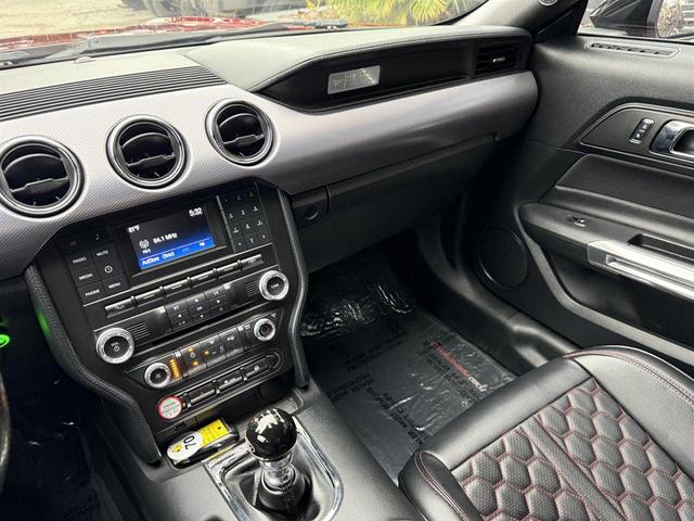 Photo of 2017 Red Ford Mustang