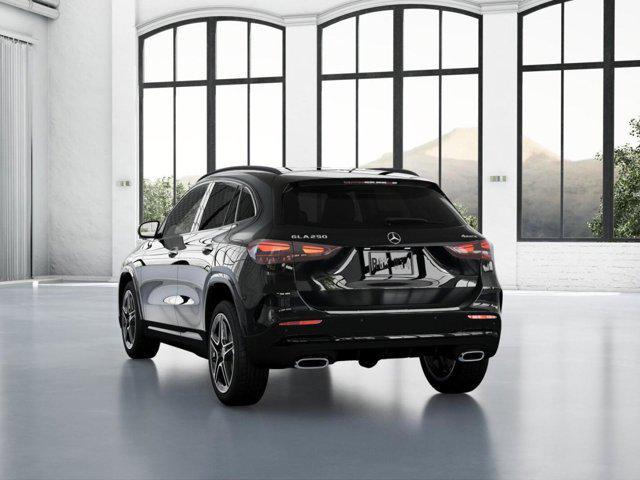 Photo of 2025 Night Black Mercedes-Benz GLA 250