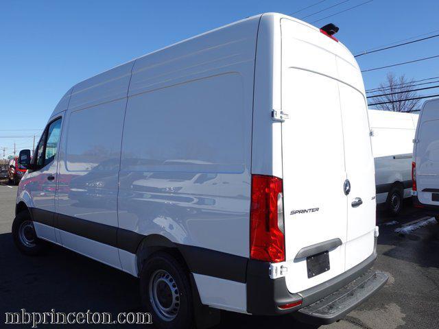 Photo of 2024 Arctic White Mercedes-Benz Sprinter 2500