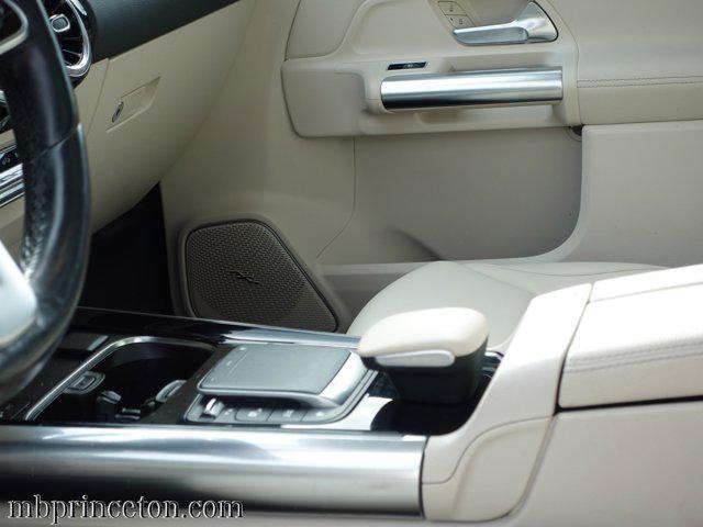 Photo of 2021 Night Black Mercedes-Benz GLA 250