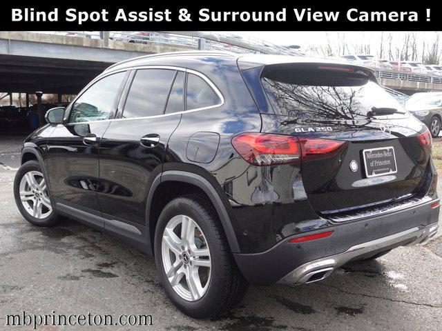 Photo of 2021 Night Black Mercedes-Benz GLA 250