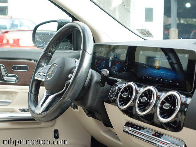 Photo of 2021 Night Black Mercedes-Benz GLA 250