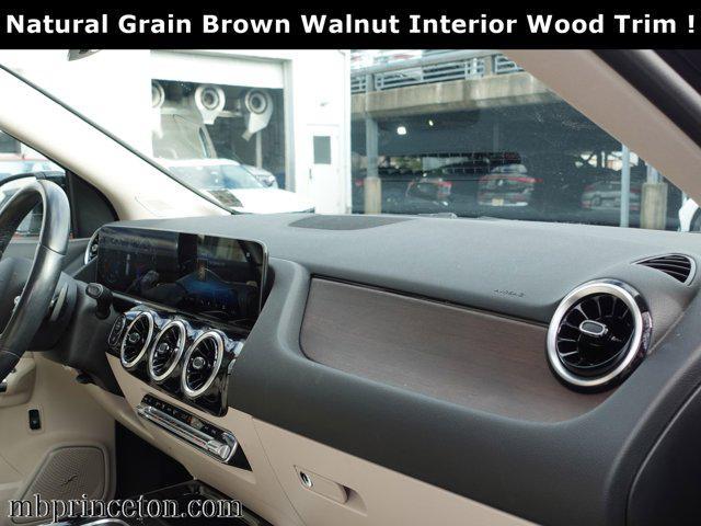 Photo of 2021 Night Black Mercedes-Benz GLA 250