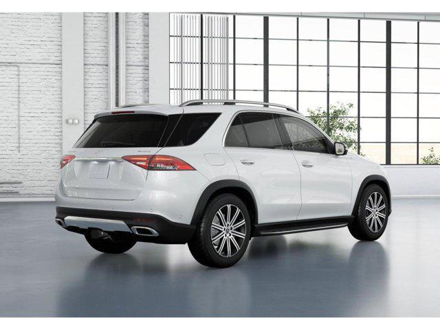 Photo of 2025 MANUFAKTUR Moonlight White Metallic Mercedes-Benz GLE 450e