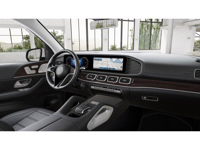 Photo of 2025 MANUFAKTUR Moonlight White Metallic Mercedes-Benz GLE 450e