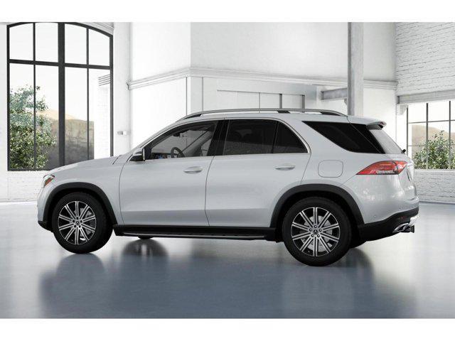 Photo of 2025 MANUFAKTUR Moonlight White Metallic Mercedes-Benz GLE 450e
