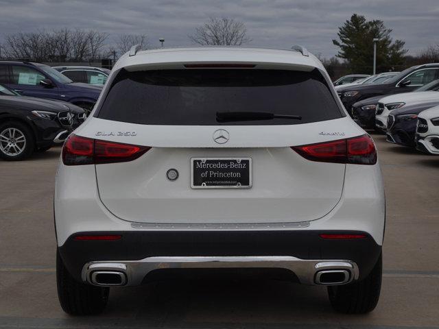 Photo of 2022 Polar White Mercedes-Benz GLA 250