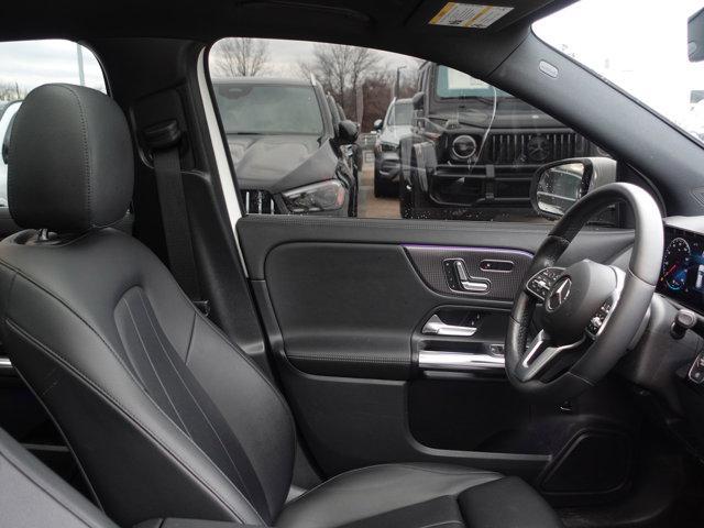 Photo of 2022 Polar White Mercedes-Benz GLA 250