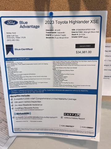 Photo of 2023 Midnight Black Metallic Toyota Highlander