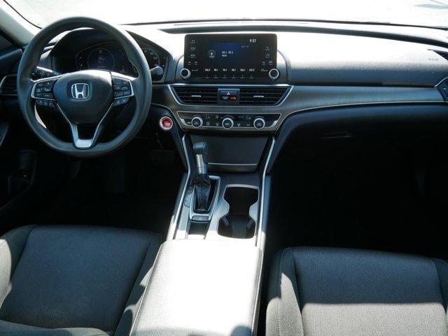 Photo of 2020 Lunar Silver Metallic Honda Accord