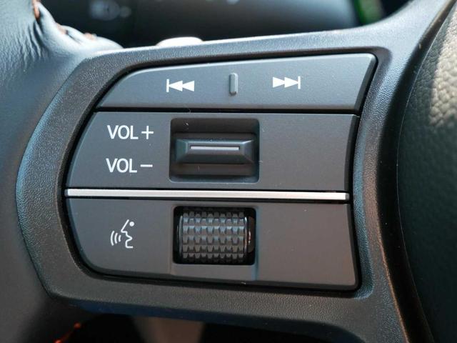 Photo of 2026 Platinum White Pearl Honda CR-V Hybrid