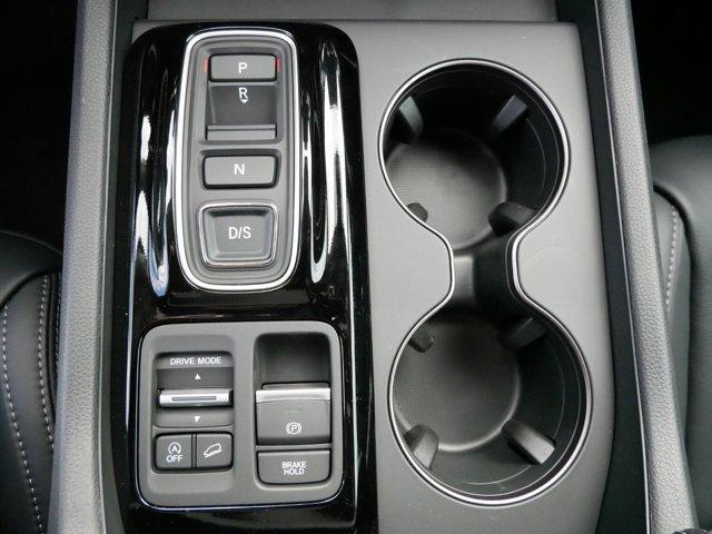 Photo of 2025 Crystal Black Pearl Honda Pilot